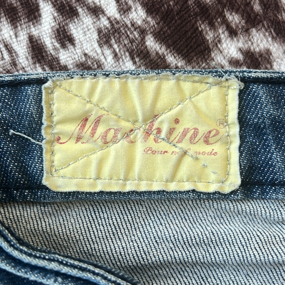 Distressed Jeans - Picture 3 of 6